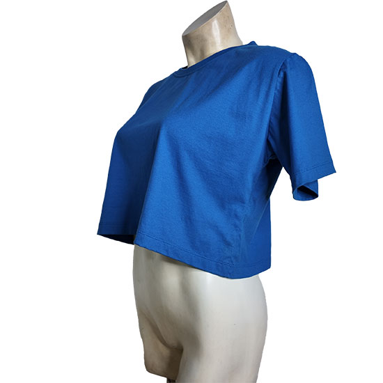 L24G Crop Top Manakin Front Side Arm